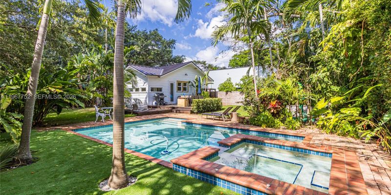 Biscayne Park House: 655 NE 120th St