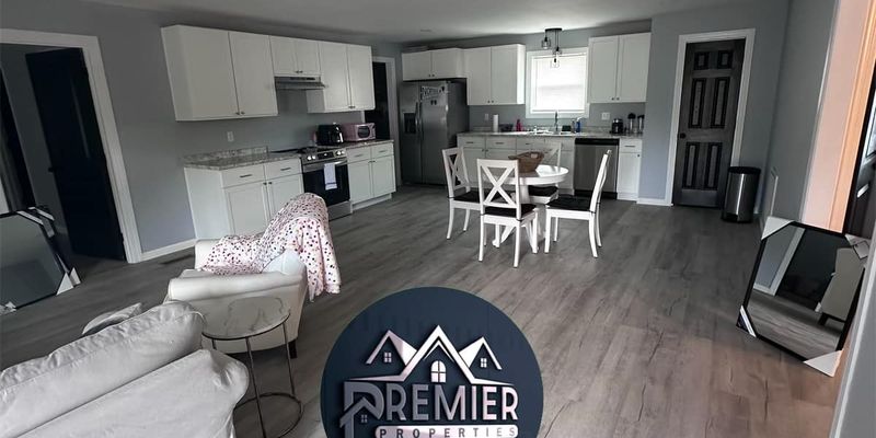 Fyffe Apartment: 123 Brooks St