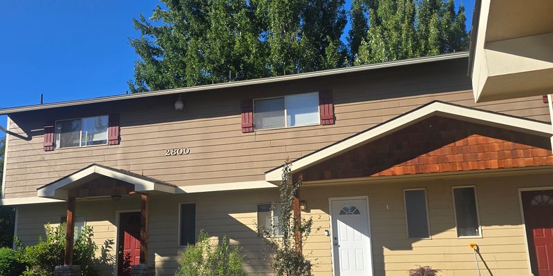 Klamath Falls Apartment: 2800 California Ave