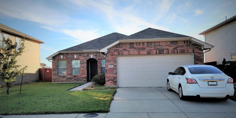 Grand Prairie House: 1846 Bayfront Dr