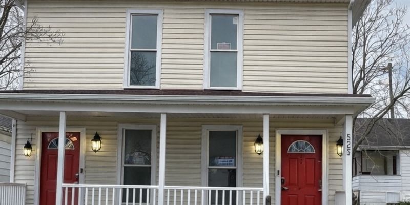 Huntington Apartment: 525 Baltimore St