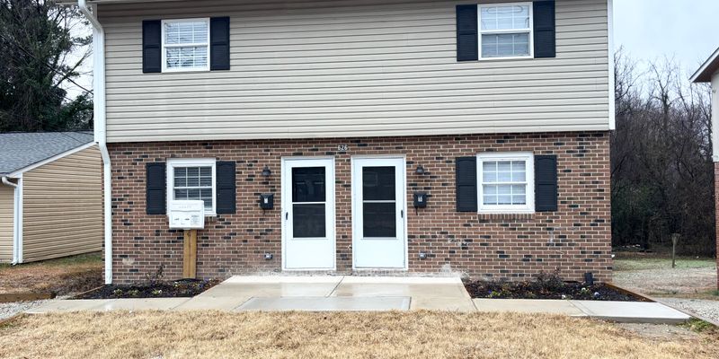 Durham Apartment: 626 Middle St