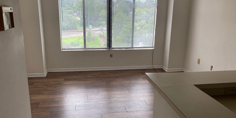 Columbia Condo: 1600 Park Cir