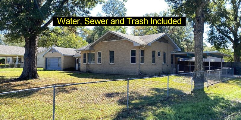 West Monroe House: 1017 Audubon Ave