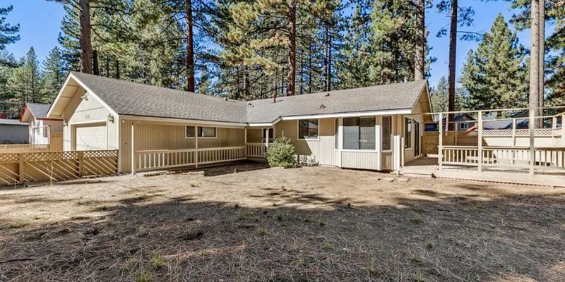 South Lake Tahoe House: 2699 Elwood Ave