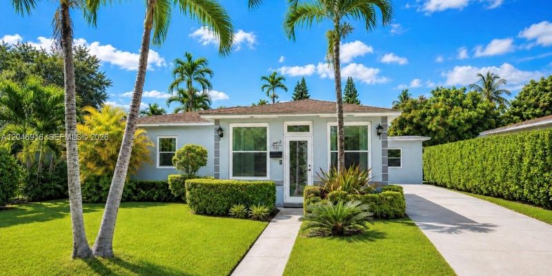 Miami House: 432 NW 103rd St