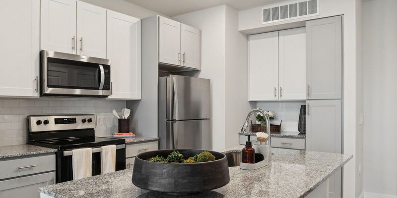 Katy Apartment: 24508 Clay Rd