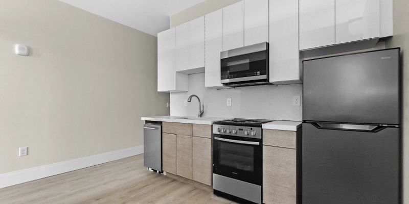 Haverhill Apartment: 66 Emerson St