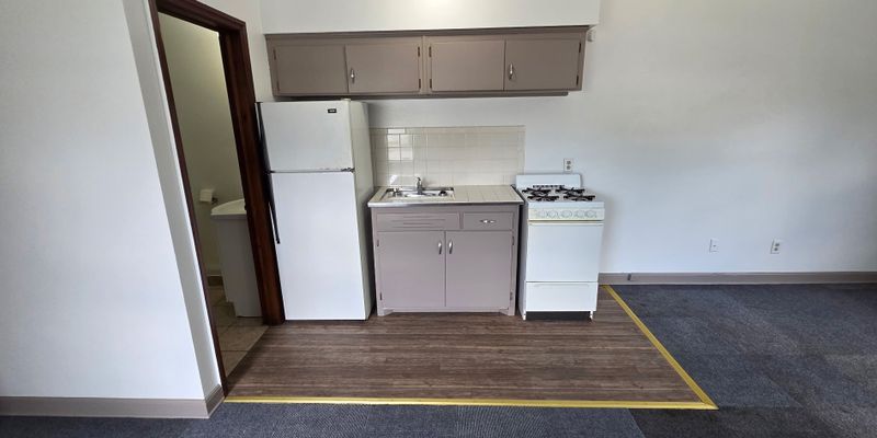 West Allis Apartment: 8008 W Becher St