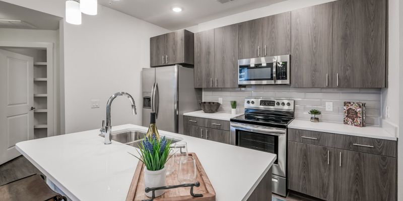 The Woodlands Apartment: 9090 Creekside Forest Dr