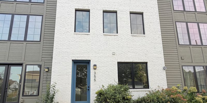 Columbus Apartment: 355 Loeffler Ave