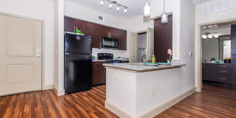 Houston Apartment: 8185 Fulton St