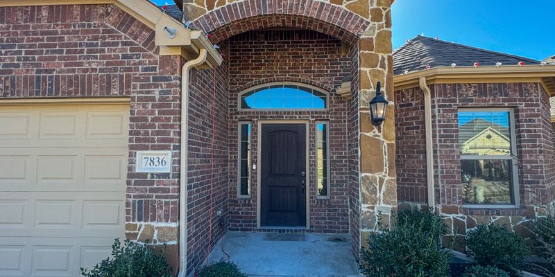 Greenville House: 7836 Cottonwood Dr