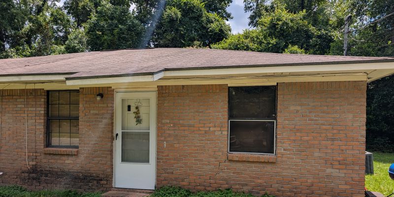 Dothan House: 711 S Range St #2