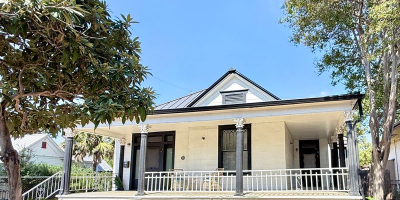 San Antonio Multiplex: 429 E Carson St