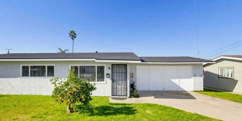 Imperial Beach House: 534 Emory St