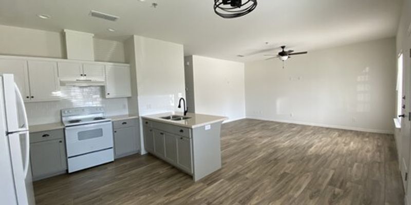 San Juan Apartment: 524 King Road