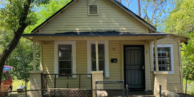 Jacksonville House: 2314 Teal St