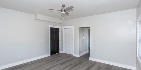 5143 E Washington St-007-005-Family Room-MLS_Size.jpg