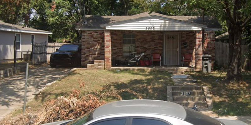 Dallas House: 2807 Valentine St