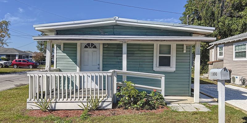 Haines City House: 1800 N 12th St