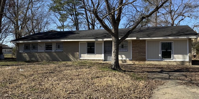 Montgomery House: 3902 Wesley Dr