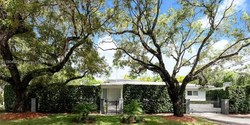 Coral Gables House: 1545 Siena Ave