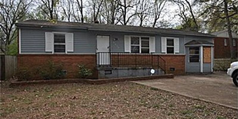 Memphis House: 2437 Corning Avenue