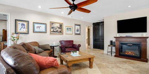 2032 E La Jolla Dr-18.jpg