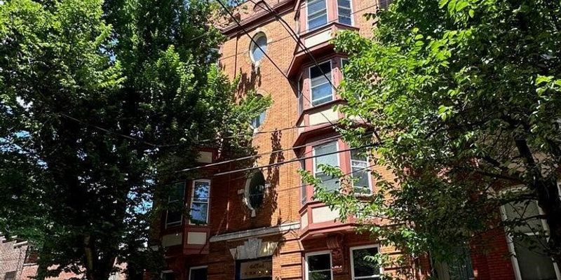 Albany Apartment: 51 Elm St