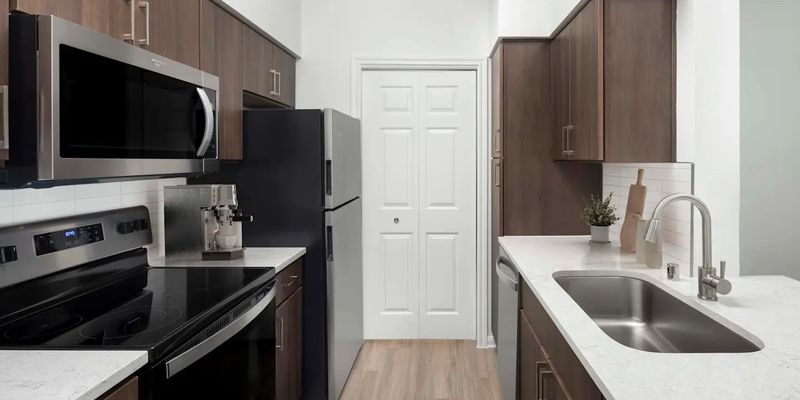 Houston Apartment: 7371 Stella Link Rd