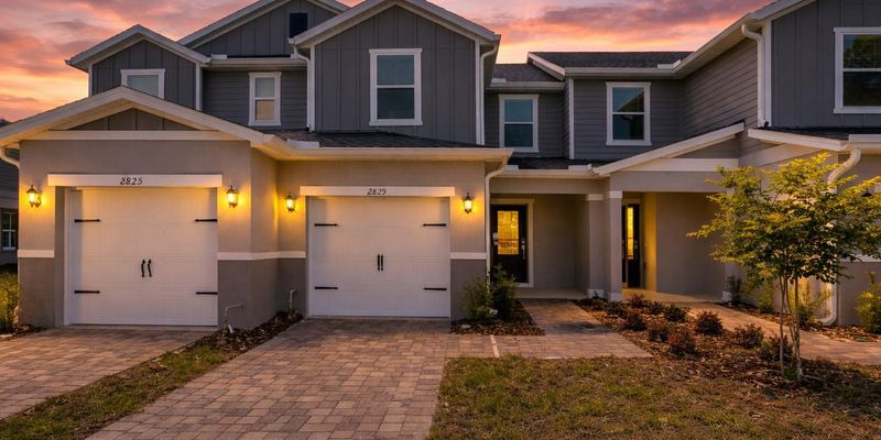 Clermont House: 2828 Moonshadow Ct