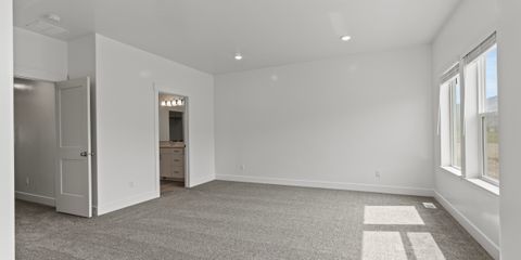 13_138 - 3368 s 1010 w, nibley -  isaac walbeck - dfm media.jpg