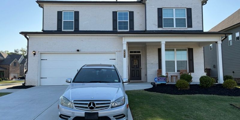 Atlanta House: 3477 Spruce Way