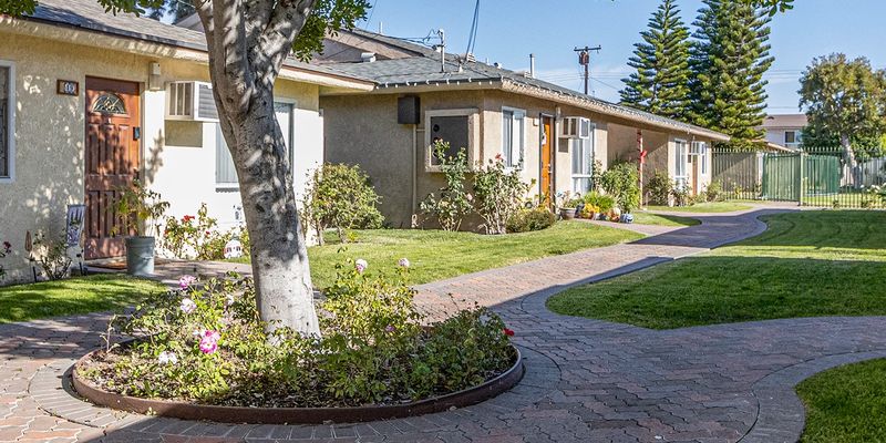 Baldwin Park Apartment: 4040 Badillo Cir
