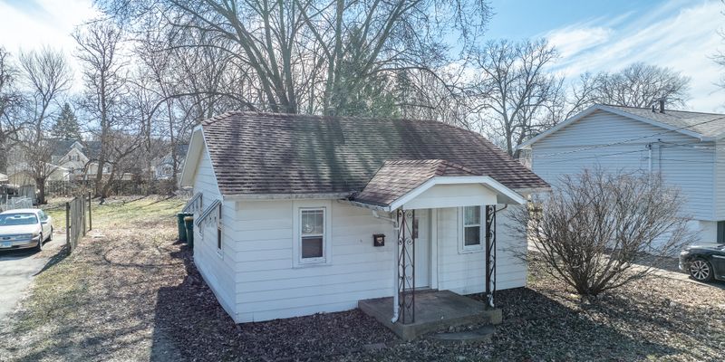 Galesburg House: 1022 Greenleaf St
