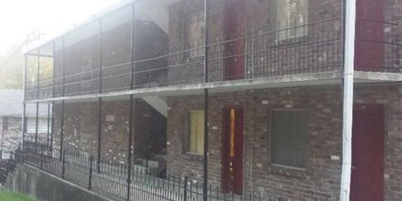 Williamsburg Apartment: 136 South 10th Street