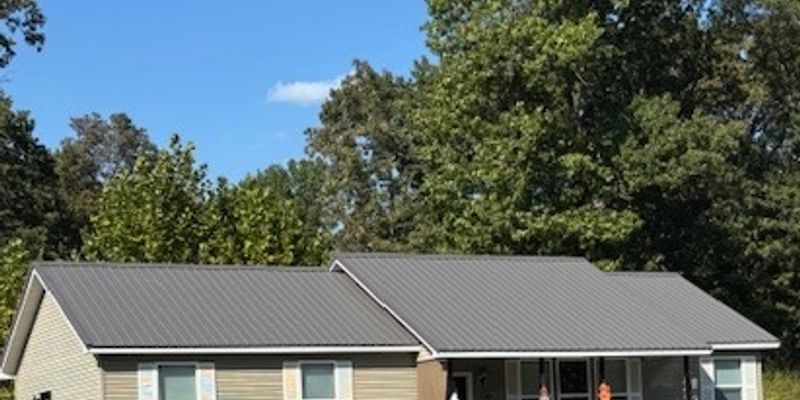 Grove House: 109 Hemingway Ct