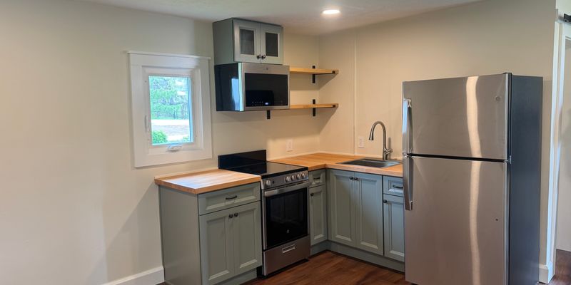 Huntsburg Apartment: 12342 Madison Rd