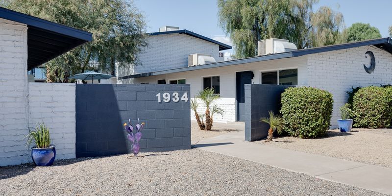 Phoenix Apartment: 1934 East Fairmount Avenue