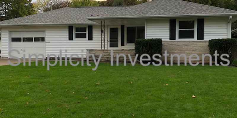 Cedar Rapids House: 707 25th St SE