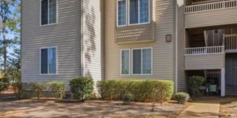 Hampton Condo: 246 Dockside Dr