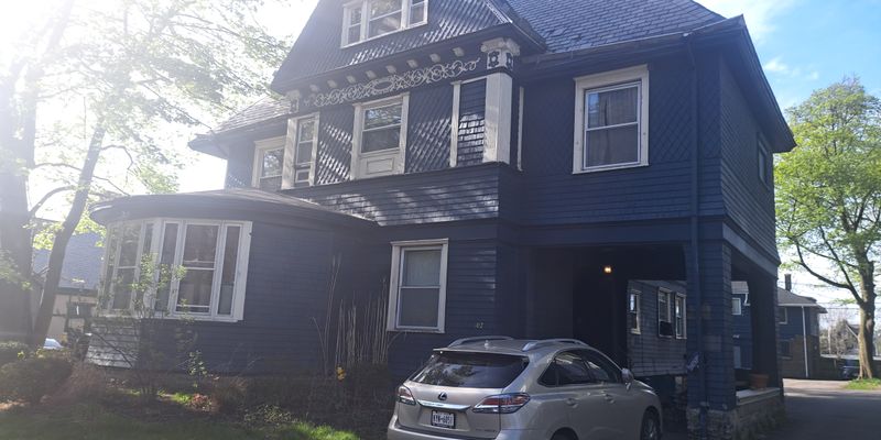 Buffalo Apartment: 107 Hodge Ave