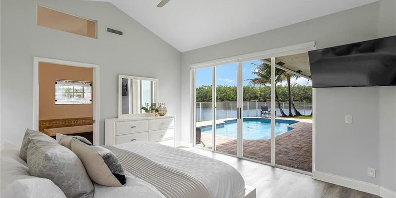 Weston House: 1127 Laguna Springs Dr