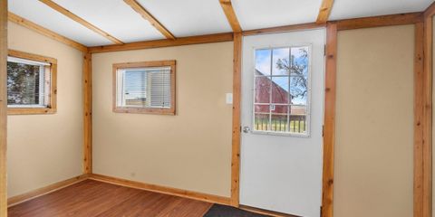 10-130 3037 Swan Lake Rd NE.jpg