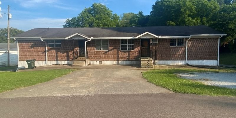 Dresden Apartment: 127 Northside Ave