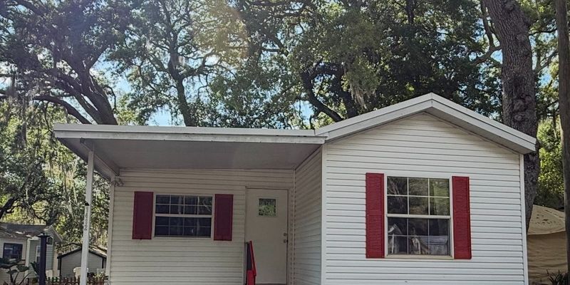 Apopka House: 3000 Clarcona Rd