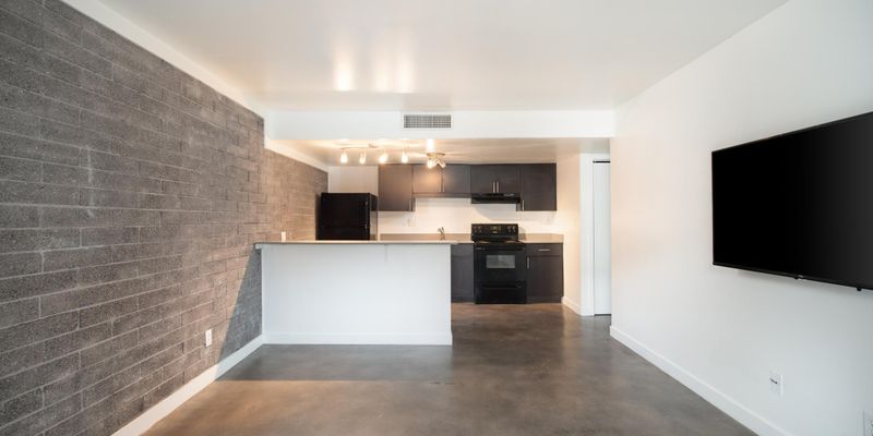 Tempe Apartment: 121 E Broadway Rd