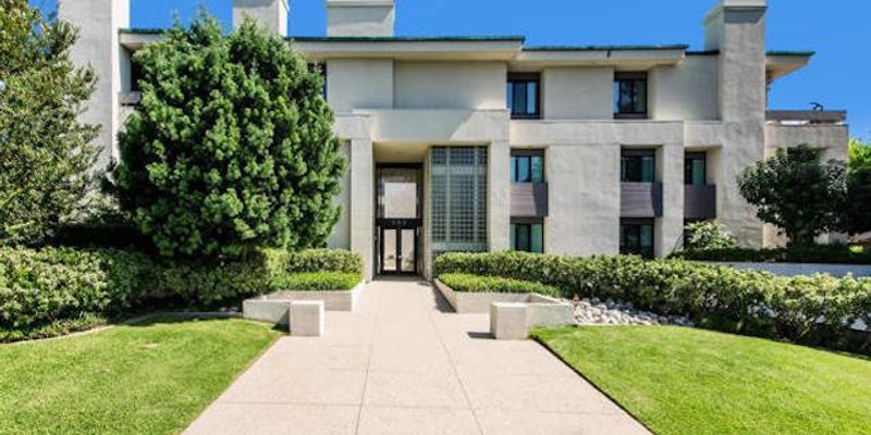 Pasadena House: 300 S Orange Grove Blvd# U13085BQ