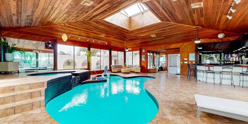 Foley House: 218 West Rosetta Avenue